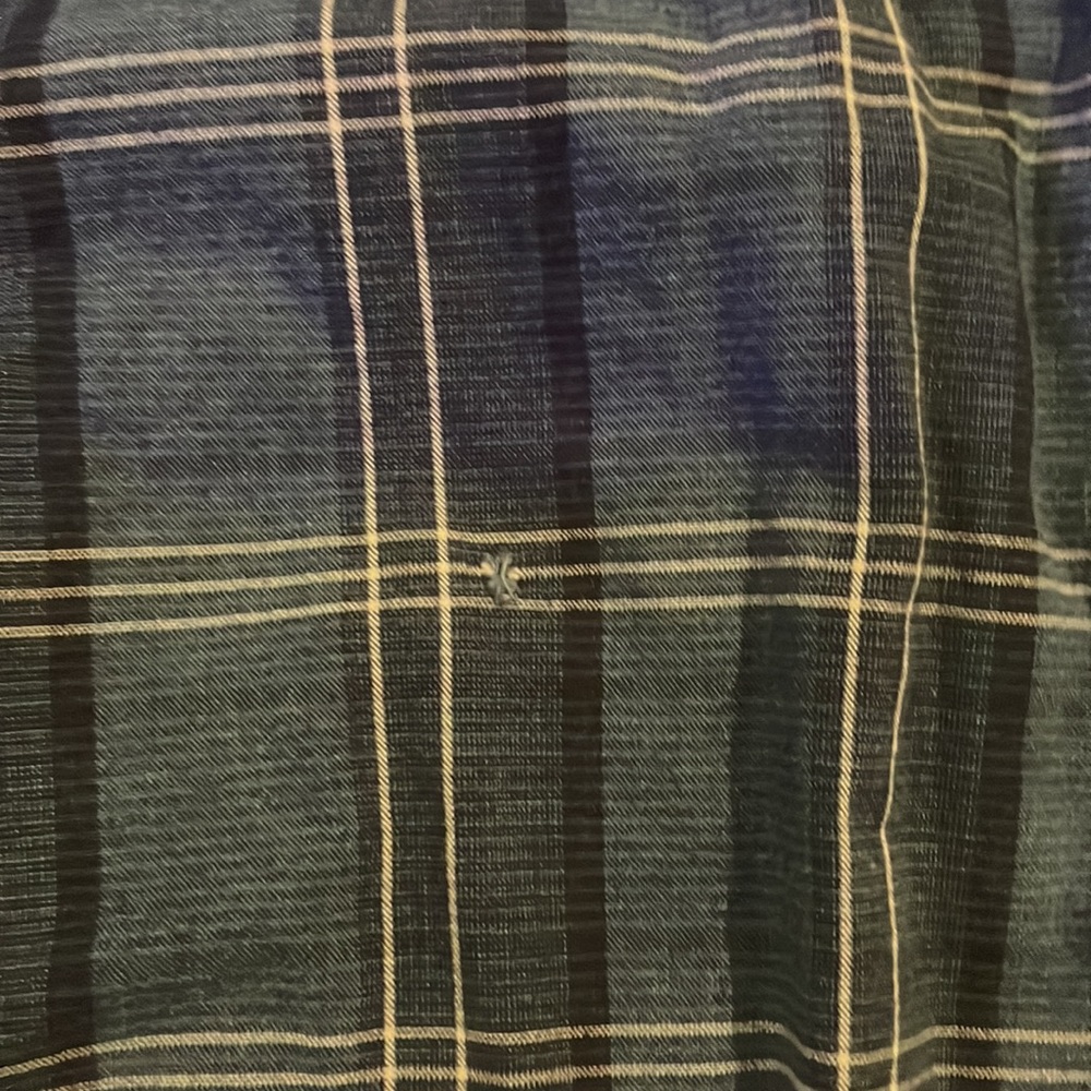 American eagle men’s medium plaid button up shirt - Picture 3 of 4